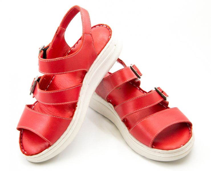 Червоні сандалі жіночі з натуральної шкіри