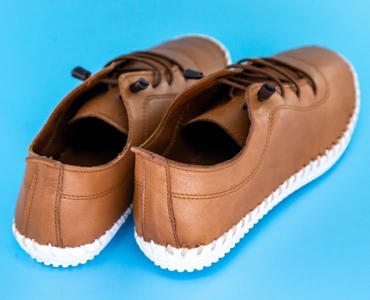 Коричневі жіночі ортопедичні туфлі Izderi 760 - Для роботи на ногах, Коричневий колір