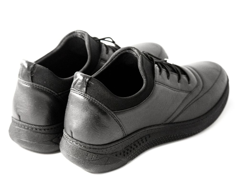 Ортопедичні кросівки для жінок Sabine 1186 чорного кольору - Для вальгусних стоп, Чорний колір