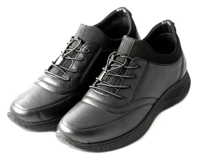 Ортопедичні кросівки для жінок Sabine 1186 чорного кольору - Для вальгусних стоп, Чорний колір