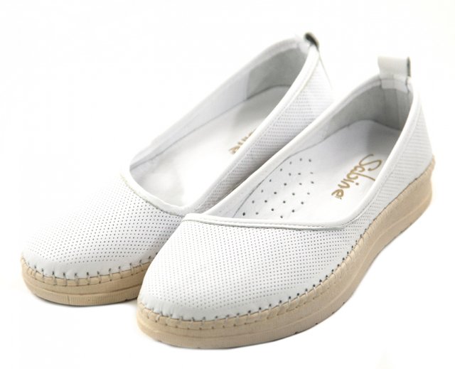 Жіночі білі туфлі-балетки з супінатором Sabine 21528